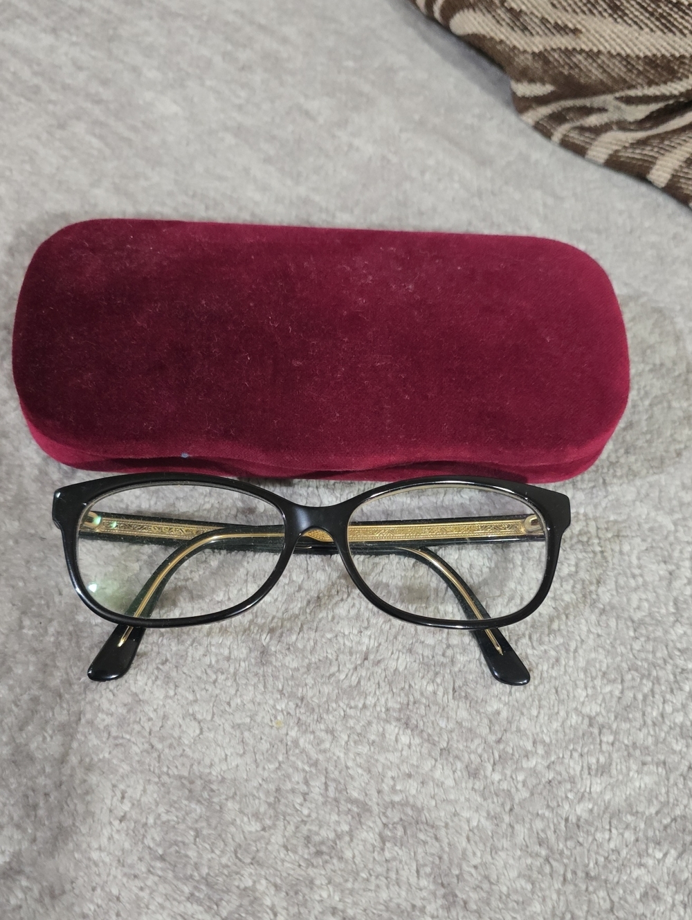 Gucci Black Women's Eyeglasses with Burgundy Velvet Case